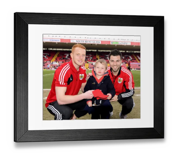 Framed Print : Clash of the Giants: Bristol City vs Middlesbrough - Season 12-13 Framed Print : Clash of the Giants: Bristol City vs Middlesbrough - Season 12-13