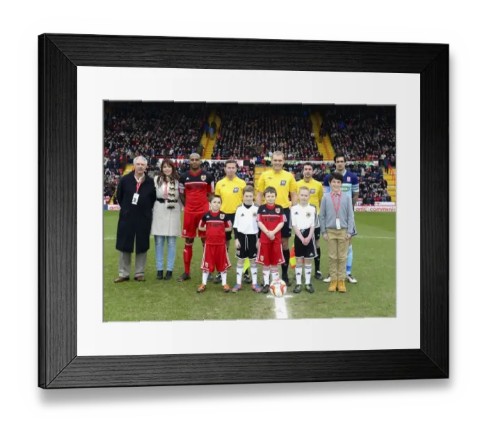 Framed Print : Clash of the Giants: Bristol City vs Middlesbrough - Season 12-13 Framed Print : Clash of the Giants: Bristol City vs Middlesbrough - Season 12-13