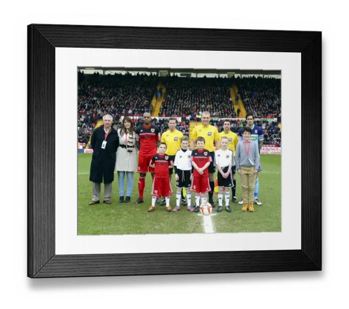 Framed Print : Football Showdown: Bristol City vs Middlesbrough - Season 12-13 Framed Print : Football Showdown: Bristol City vs Middlesbrough - Season 12-13