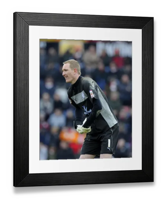 Framed Print : Chris Kirkland in Action: Bristol City vs Sheffield Wednesday, Npower Championship, 2013 (Football Match at Ashton Gate) Framed Print : Chris Kirkland in Action: Bristol City vs Sheffield Wednesday, Npower Championship, 2013 (Football Match at Ashton Gate)