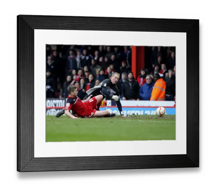 Framed Print : Last-Minute Thriller: Steven Davies Agonizingly Close Goal for Bristol City vs. Sheffield Wednesday (Npower Championship, 2013) Framed Print : Last-Minute Thriller: Steven Davies Agonizingly Close Goal for Bristol City vs. Sheffield Wednesday (Npower Championship, 2013)