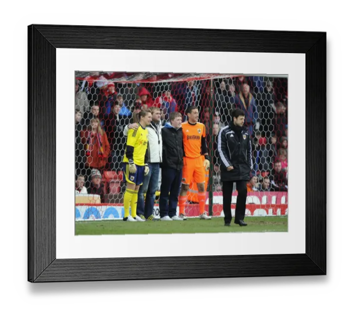 Framed Print : Npower Championship Showdown: Bristol City vs Sheffield Wednesday - April 1, 2013 Framed Print : Npower Championship Showdown: Bristol City vs Sheffield Wednesday - April 1, 2013