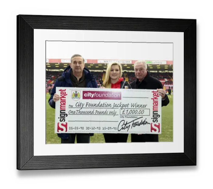 Framed Print : Bristol City vs Sheffield Wednesday: Npower Championship Showdown at Ashton Gate - April 1, 2013 Framed Print : Bristol City vs Sheffield Wednesday: Npower Championship Showdown at Ashton Gate - April 1, 2013