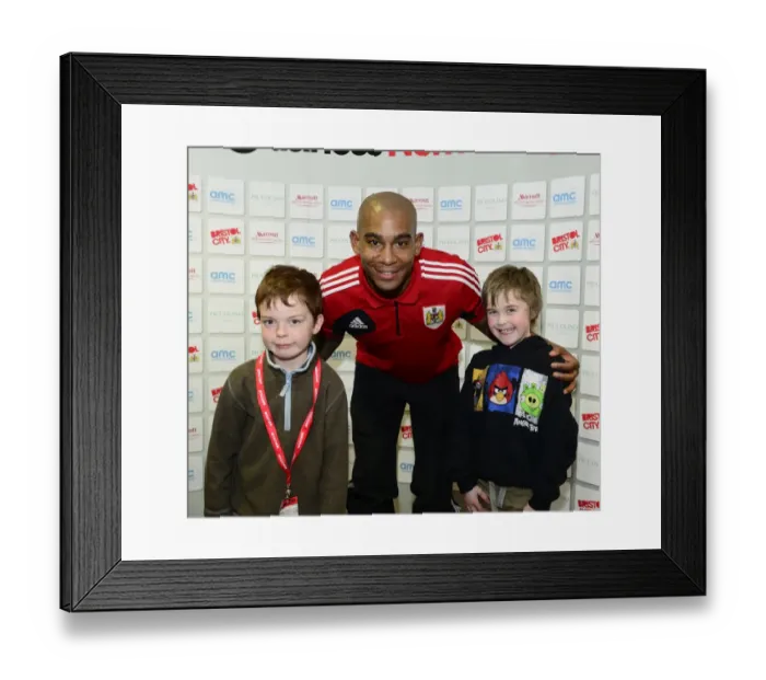 Framed Print : Bristol City vs Sheffield Wednesday: Npower Championship Clash at Ashton Gate - April 1, 2013 Framed Print : Bristol City vs Sheffield Wednesday: Npower Championship Clash at Ashton Gate - April 1, 2013