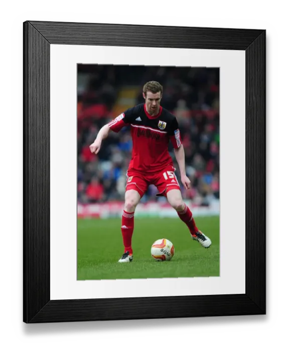 Framed Print : Stephen Pearson in Action: Bristol City vs Sheffield Wednesday, Npower Championship, 2013