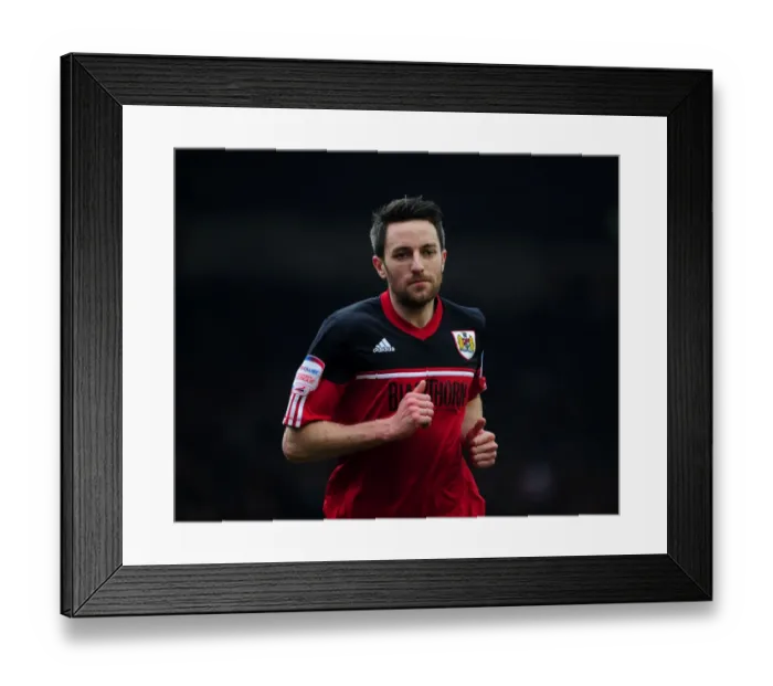 Framed Print : Cole Skuse in Action: Bristol City vs Sheffield Wednesday, Npower Championship (April 1, 2013) Framed Print : Cole Skuse in Action: Bristol City vs Sheffield Wednesday, Npower Championship (April 1, 2013)