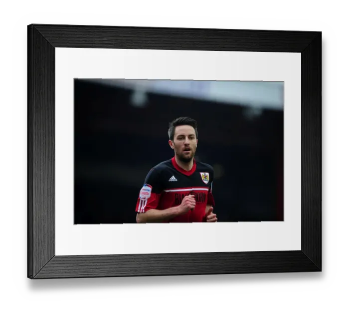 Framed Print : Bristol City's Cole Skuse in Action Against Sheffield Wednesday, Npower Championship (April 1, 2013) Framed Print : Bristol City's Cole Skuse in Action Against Sheffield Wednesday, Npower Championship (April 1, 2013)