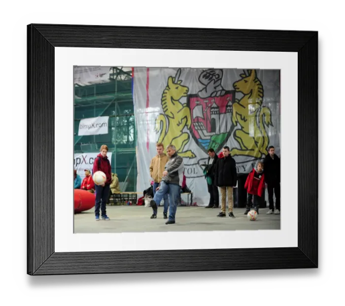 Framed Print : Bristol City vs Sheffield Wednesday: Npower Championship Showdown at Ashton Gate - April 1, 2013