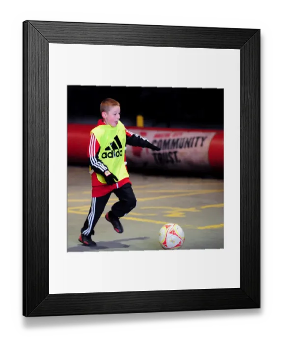 Framed Print : Bristol City vs Sheffield Wednesday: Npower Championship Showdown at Ashton Gate - April 1, 2013