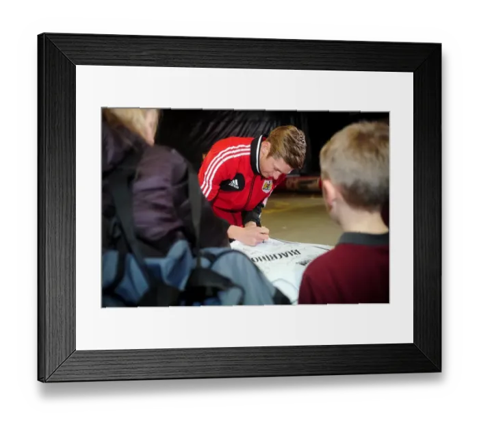 Framed Print : Bristol City's Jon Stead Signs Shirt in Community Park During Bristol City V Sheffield Wednesday Match, Npower Championship (April 2013) Framed Print : Bristol City's Jon Stead Signs Shirt in Community Park During Bristol City V Sheffield Wednesday Match, Npower Championship (April 2013)