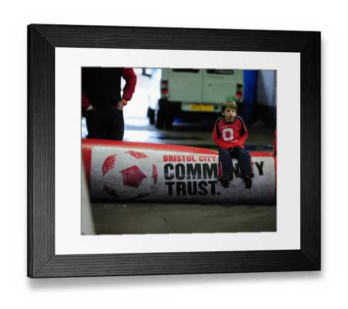 Framed Print : Npower Championship Clash: Bristol City vs. Bolton Wanderers at Ashton Gate (13 / 04 / 2013)