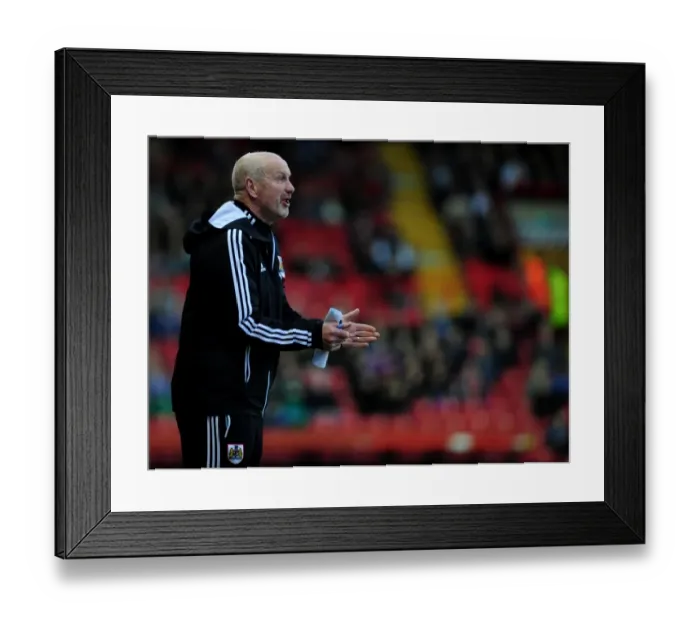 Framed Print : Bristol City Coach Richard Kelly Outlines Game Plan Ahead of Birmingham City Clash Framed Print : Bristol City Coach Richard Kelly Outlines Game Plan Ahead of Birmingham City Clash