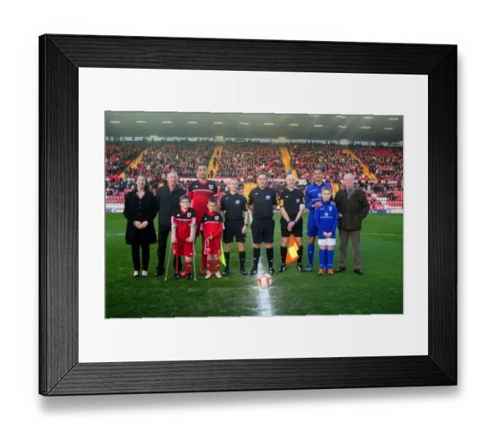 Framed Print : Npower Championship Showdown: Bristol City vs Birmingham City at Ashton Gate - April 16, 2013