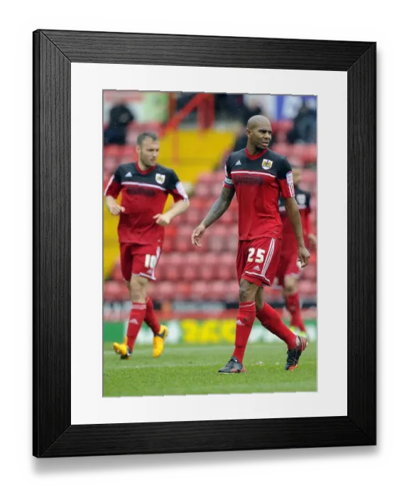 Framed Print : Marvin Elliott in Action: Bristol City vs. Bolton Wanderers, Npower Championship Framed Print : Marvin Elliott in Action: Bristol City vs. Bolton Wanderers, Npower Championship