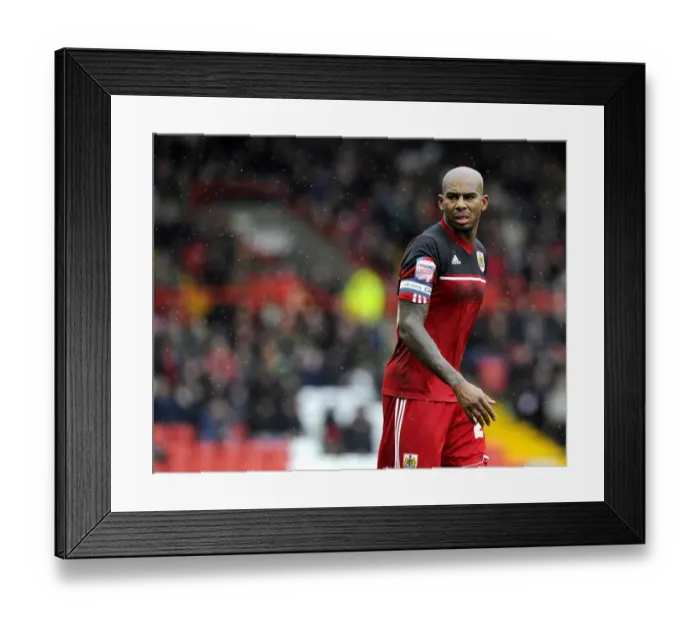 Framed Print : Marvin Elliott in Action: Bristol City vs Bolton Wanderers, Npower Championship Framed Print : Marvin Elliott in Action: Bristol City vs Bolton Wanderers, Npower Championship