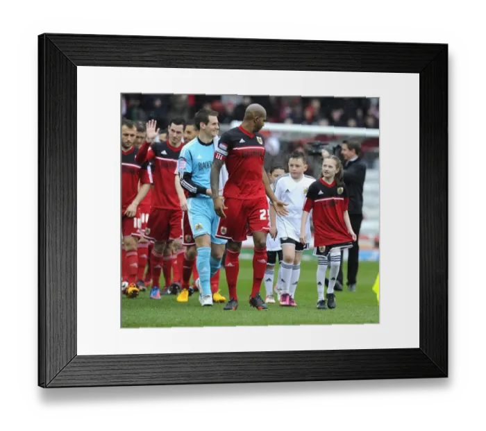 Framed Print : Bristol City vs. Bolton Wanderers Clash in Npower Championship (April 13, 2013)