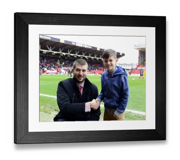 Framed Print : Bristol City vs. Bolton Wanderers: The Intense Npower Championship Rivalry at Ashton Gate (13 / 04 / 2013) Framed Print : Bristol City vs. Bolton Wanderers: The Intense Npower Championship Rivalry at Ashton Gate (13 / 04 / 2013)