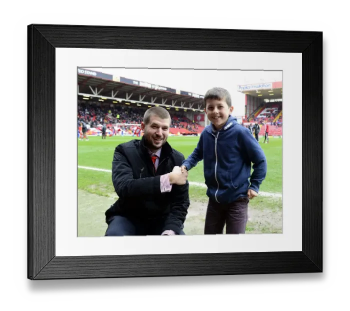 Framed Print : Npower Championship Showdown: Bristol City vs. Bolton Wanderers at Ashton Gate (13 / 04 / 2013) Framed Print : Npower Championship Showdown: Bristol City vs. Bolton Wanderers at Ashton Gate (13 / 04 / 2013)