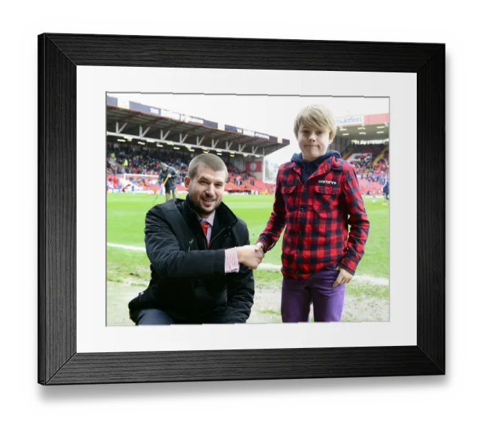Framed Print : Bristol City vs. Bolton Wanderers Clash in Npower Championship at Ashton Gate (April 13, 2013)