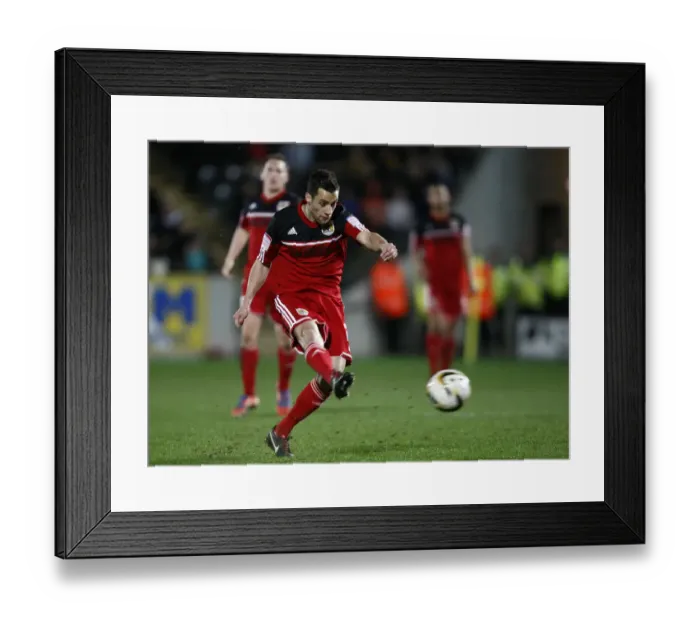Framed Print : Bristol City's Sam Baldock Aims for the Net against Hull City (April 2013)