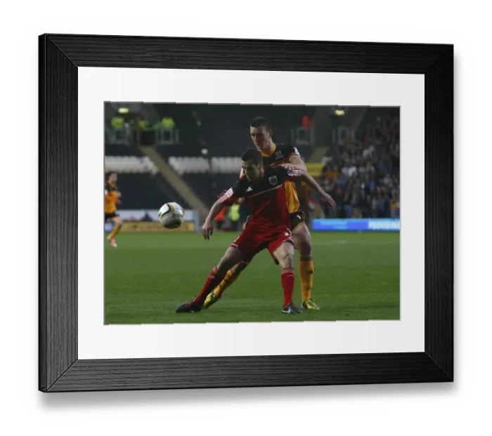 Framed Print : Battling Rivals: Sam Baldock vs. Jack Hobbs in the 2013 Championship Clash between Hull City and Bristol City