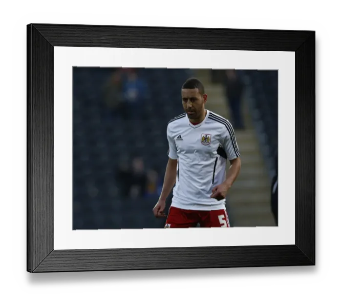 Framed Print : Bristol City's Lewin Nyatanga in Action Against Hull City, 2013 Championship Match Framed Print : Bristol City's Lewin Nyatanga in Action Against Hull City, 2013 Championship Match