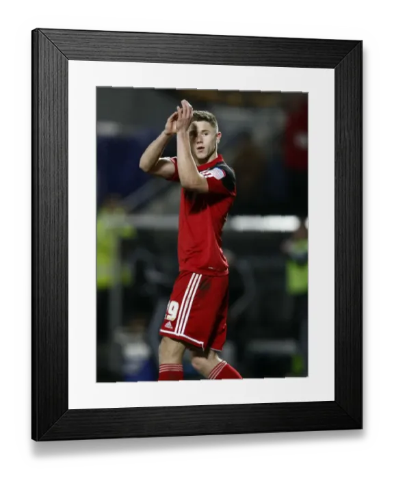 Framed Print : Wes Burns of Bristol City in Action Against Hull City, 2013 Championship Match Framed Print : Wes Burns of Bristol City in Action Against Hull City, 2013 Championship Match