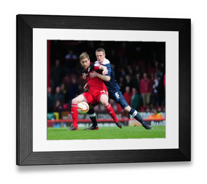 Framed Print : Intense Face-Off: Steven Davies vs Peter Clarke, Bristol City vs Huddersfield, Npower Championship Framed Print : Intense Face-Off: Steven Davies vs Peter Clarke, Bristol City vs Huddersfield, Npower Championship