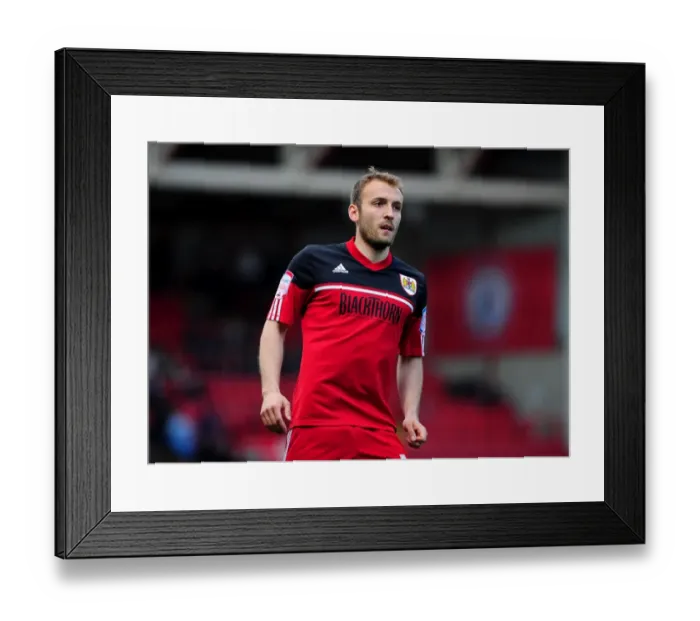 Framed Print : Bristol City's Liam Kelly in Action against Huddersfield Town, Npower Championship 2013