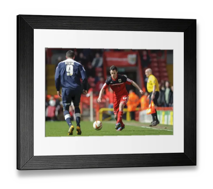 Framed Print : Greg Cunningham in Action: Bristol City vs Huddersfield Town, Championship 2013
