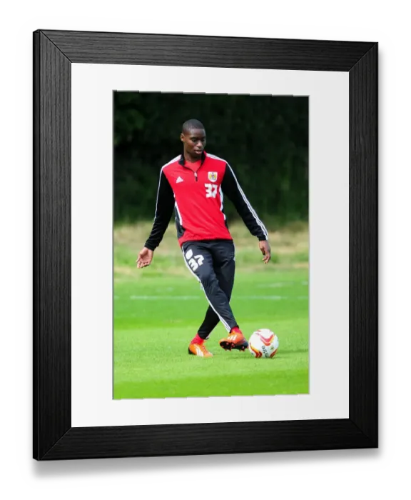Framed Print : Bristol City FC: Pre-Season Training with New Signing Jordan Wynter Framed Print : Bristol City FC: Pre-Season Training with New Signing Jordan Wynter