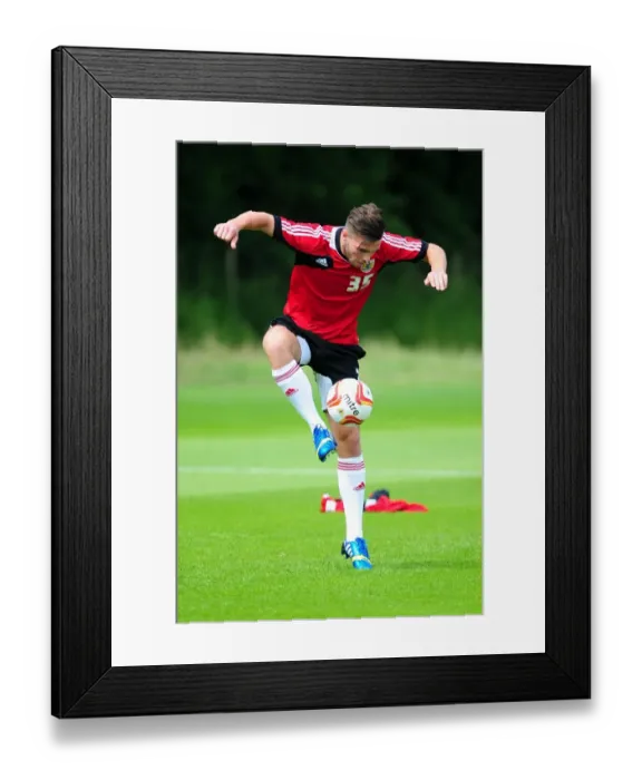 Framed Print : Bristol City's New Recruit Mitch Brundle in Pre-Season Training