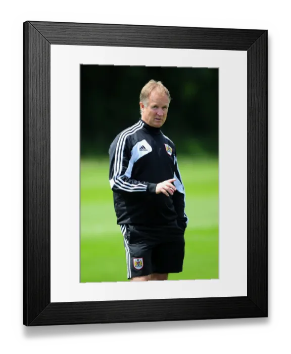 Framed Print : Bristol City FC: Training with Coach Sean O'Driscoll (June 2013) Framed Print : Bristol City FC: Training with Coach Sean O'Driscoll (June 2013)