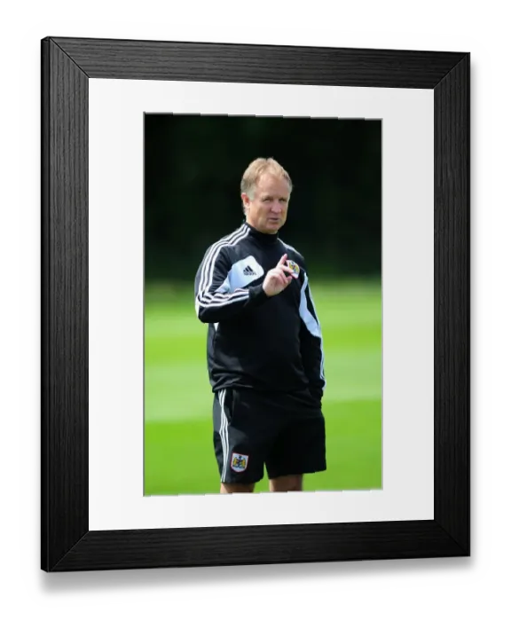 Framed Print : Bristol City FC: Training with Coach Sean O'Driscoll (June 2013) Framed Print : Bristol City FC: Training with Coach Sean O'Driscoll (June 2013)