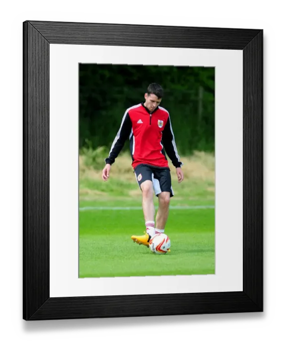 Framed Print : Bristol City FC: Pre-Season Training in Full Gear (June 2013) - Brendan Maloney at Work Framed Print : Bristol City FC: Pre-Season Training in Full Gear (June 2013) - Brendan Maloney at Work