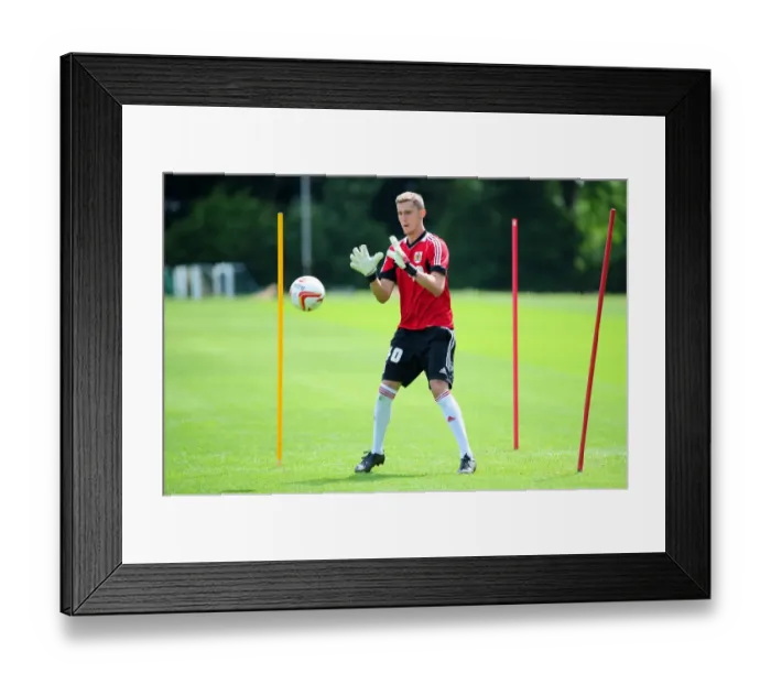 Framed Print : Bristol City Football Club: Intense Pre-Season Training for Npower League One Framed Print : Bristol City Football Club: Intense Pre-Season Training for Npower League One