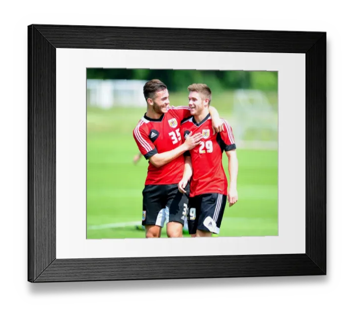 Framed Print : Bristol City Football Club: Mitch Brundle and Wes Burns in Pre-Season Training Framed Print : Bristol City Football Club: Mitch Brundle and Wes Burns in Pre-Season Training