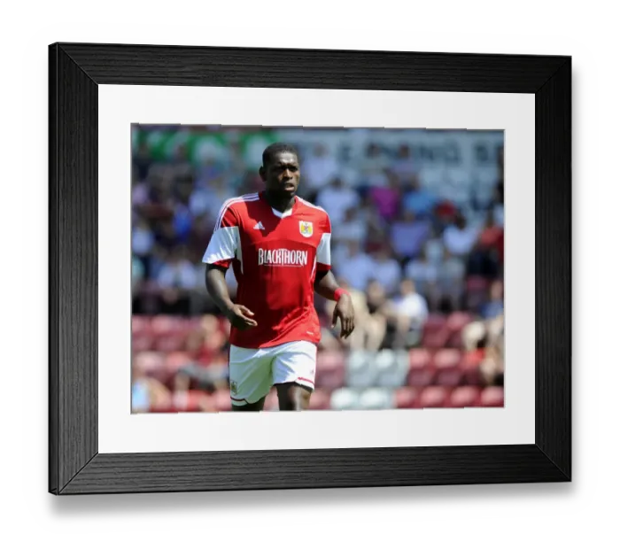 Framed Print : Jay Emmanuel-Thomas in Action: Bristol City vs Glasgow Rangers Framed Print : Jay Emmanuel-Thomas in Action: Bristol City vs Glasgow Rangers