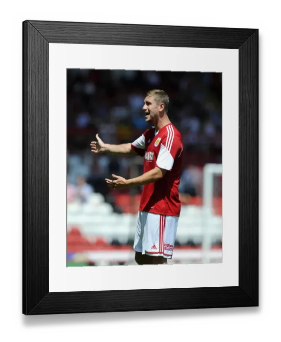 Framed Print : Steven Davies in Action: Bristol City vs Glasgow Rangers (2013), Ashton Gate Stadium