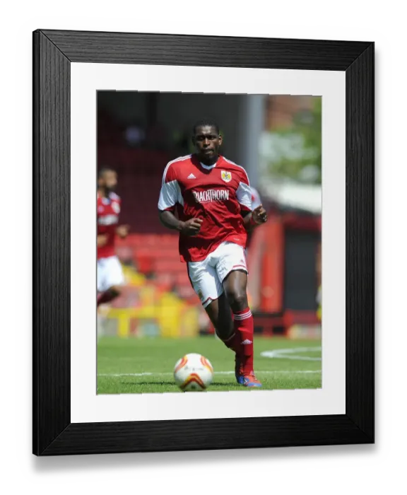 Framed Print : Jay Emmanuel-Thomas in Action: Bristol City vs Glasgow Rangers, 2013 - Pre-Season Friendly Framed Print : Jay Emmanuel-Thomas in Action: Bristol City vs Glasgow Rangers, 2013 - Pre-Season Friendly