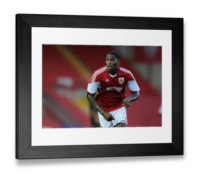 Framed Print : Bristol City vs Reading: Jay Emmanuel-Thomas in Action Framed Print : Bristol City vs Reading: Jay Emmanuel-Thomas in Action