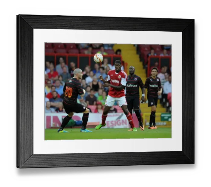 Framed Print : Jay Emmanuel-Thomas in Action: Bristol City vs. Reading Framed Print : Jay Emmanuel-Thomas in Action: Bristol City vs. Reading