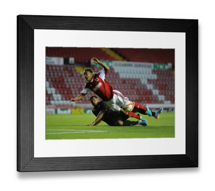 Framed Print : Bobby Reid vs Adrian Mariappa: Intense Penalty Box Clash in Bristol City vs Reading Football Match