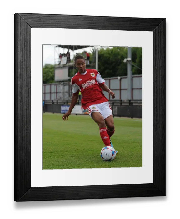 Framed Print : Bobby Reid of Bristol City in Action Against Forest Green Rovers - Preseason 2013 Framed Print : Bobby Reid of Bristol City in Action Against Forest Green Rovers - Preseason 2013
