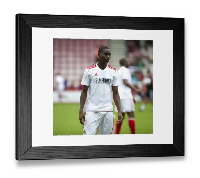Framed Print : Bristol City's Jordan Wynter in Action during Pre-Season Friendly against Bournemouth (2013) Framed Print : Bristol City's Jordan Wynter in Action during Pre-Season Friendly against Bournemouth (2013)