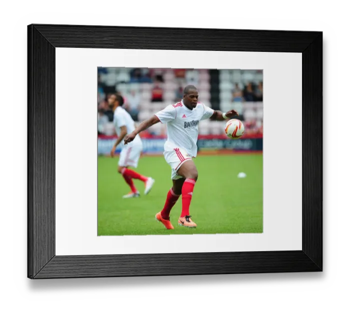Framed Print : Marlon Harewood of Bristol City in Action at Bournemouth's Goldsands Stadium (2013) Framed Print : Marlon Harewood of Bristol City in Action at Bournemouth's Goldsands Stadium (2013)
