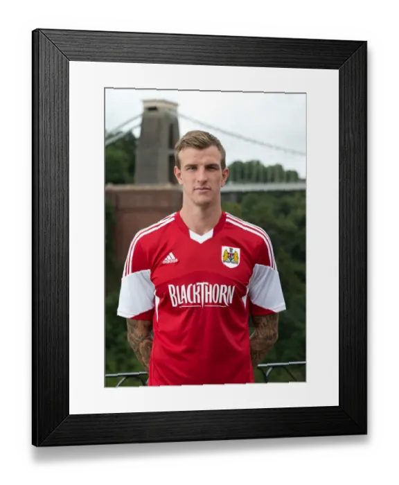 Framed Print : Intense Focus: Aden Flint of Bristol City Football Team at Avon Gorge