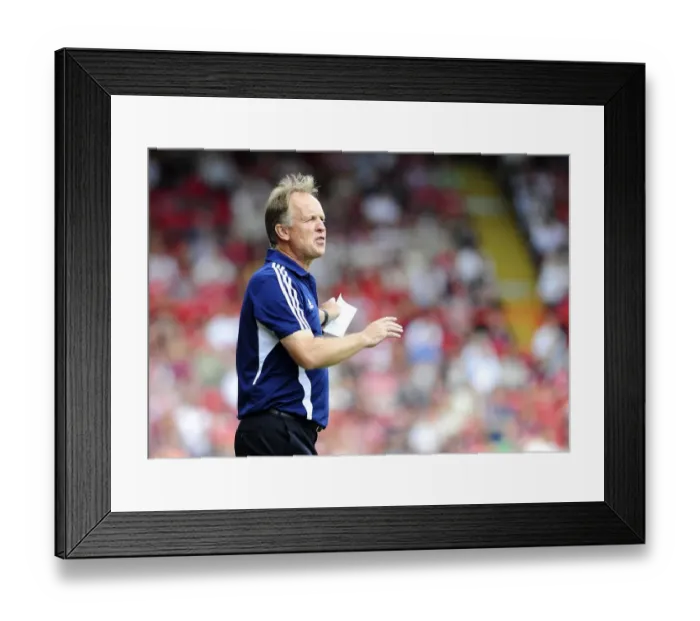 Framed Print : Sean O'Driscoll Leads Bristol City Against Bradford City, 2013 Framed Print : Sean O'Driscoll Leads Bristol City Against Bradford City, 2013