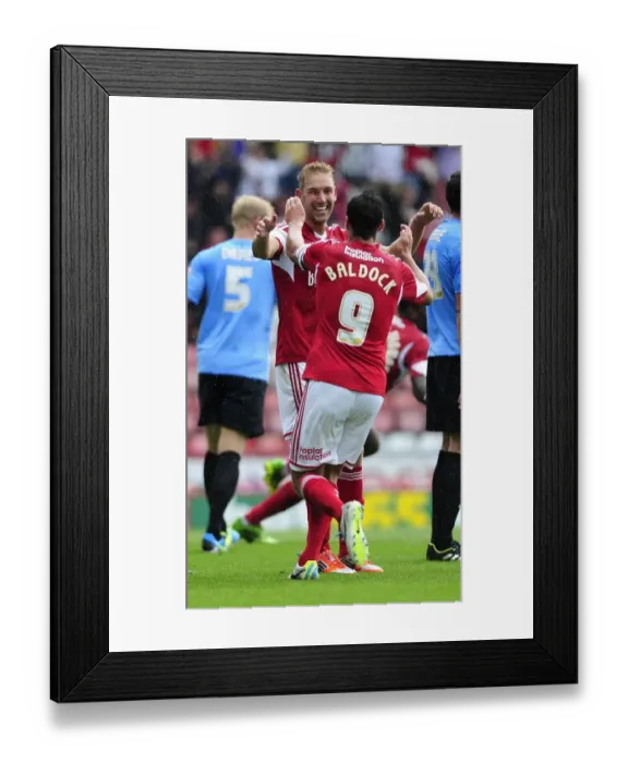 Framed Print : Thrilling Goal: Jay Emmanuel-Thomas Scores for Bristol City against Bradford City - Team Celebration Framed Print : Thrilling Goal: Jay Emmanuel-Thomas Scores for Bristol City against Bradford City - Team Celebration