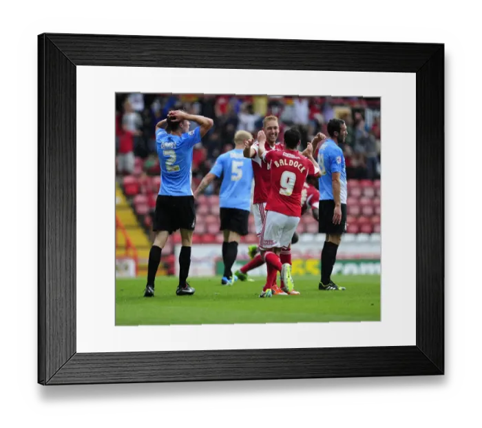 Framed Print : Bristol City: Emmanuel-Thomas's Stunner - Wagstaff and Baldock's Thrilling Celebration Framed Print : Bristol City: Emmanuel-Thomas's Stunner - Wagstaff and Baldock's Thrilling Celebration